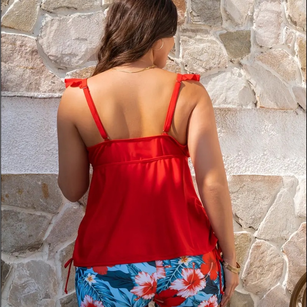 Plus Size Vibrant Red Ruffled Women's Swimsuit Set - Picture 4 of 4